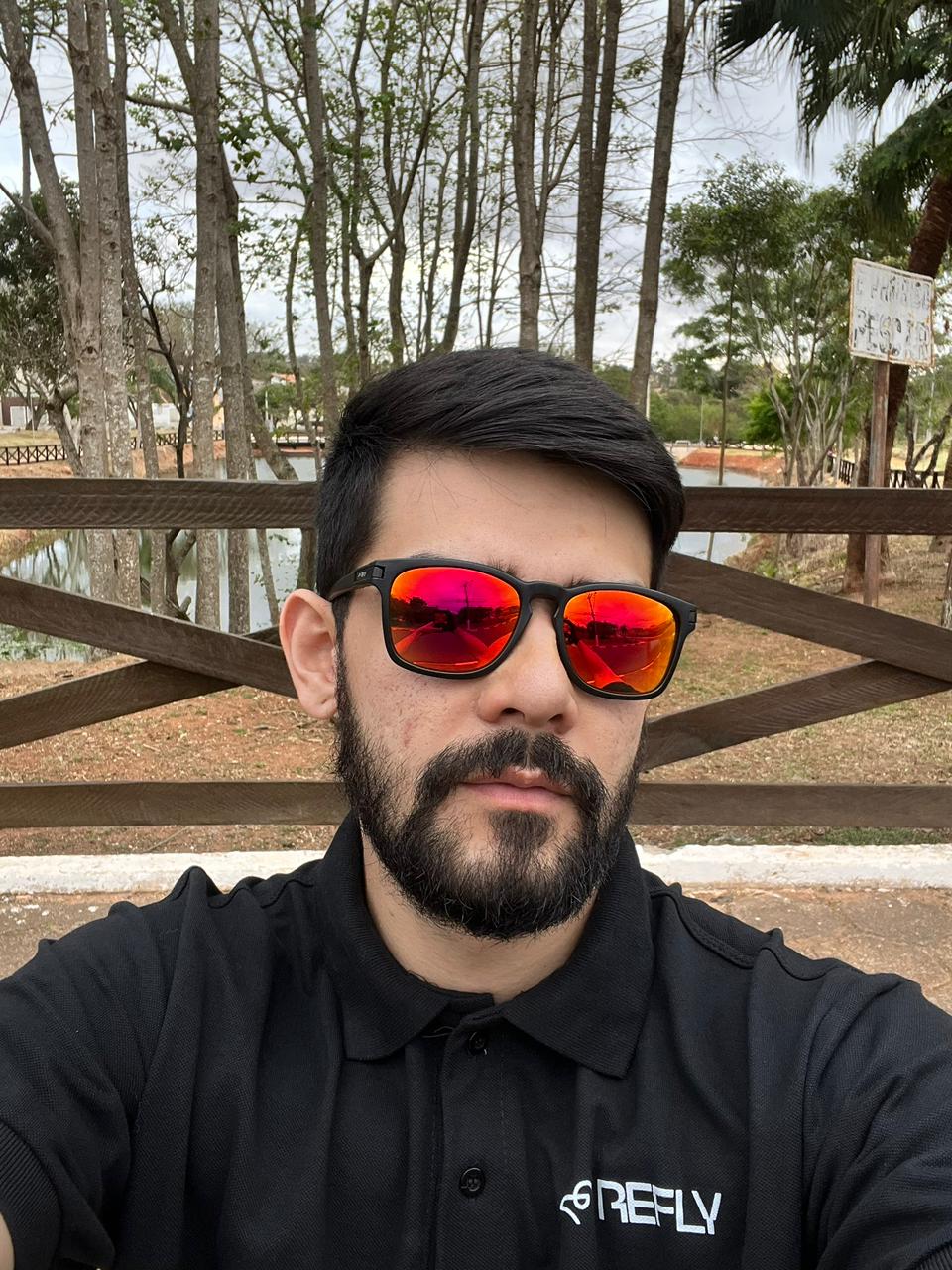 Óculos Refly Olhos como Fogo